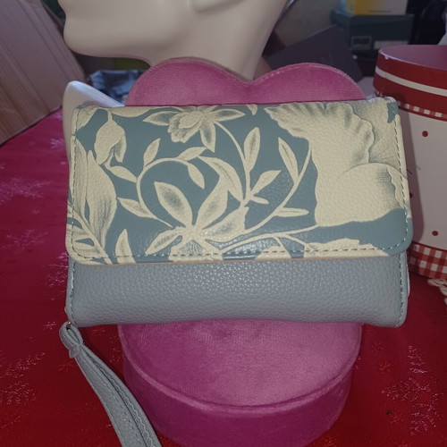 Blue Floral Wallet with Wrist Strap like new