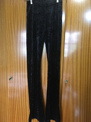 Velour pants and maxi skirt small like new, black