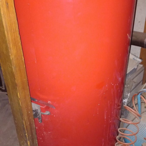 Pellet burner with chimney and 40 bags of pellet like new