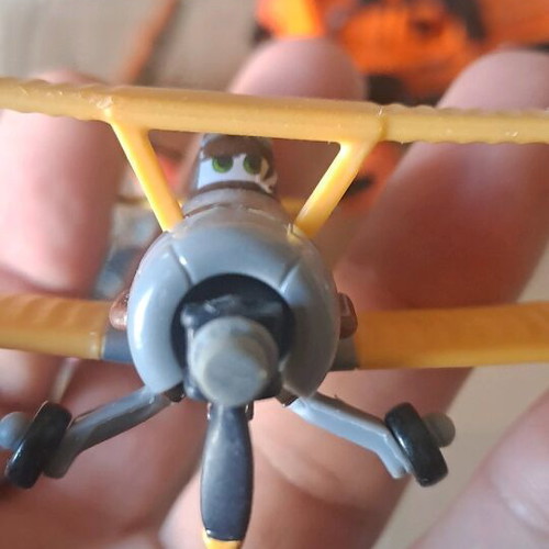 Vehicle set used, one airplane propeller broken
