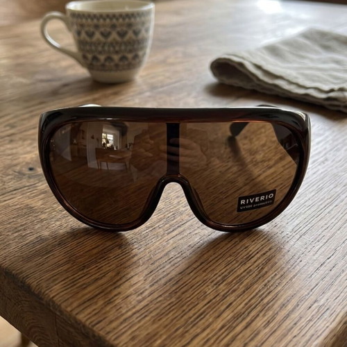 Riverio Mask Style Sunglasses New, Black Frame, UV400 Protection