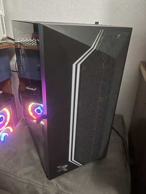 Gaming υπολογιστής 6 πύρινων μεταχειρισμένος με 12GB RAM, 2GB κάρτα γραφικών, SSD 240GB, HDD 1TB