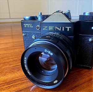 Φωτογραφική ZENIT made in USSR λειτουργική !
