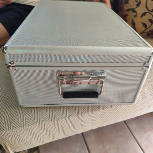 Vintage Aluminium CD Storage Case used, capacity 800 CDs with indexed sleeves