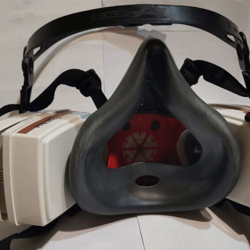 JSP Half Face Mask with Replaceable Force 8 Filters like new