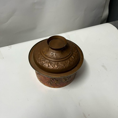 Copper collectible pot like new