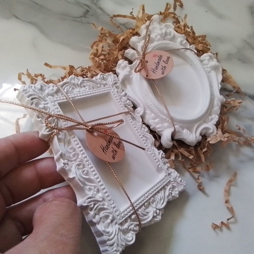 Mixed vintage baroque gift frames, pack of 50, plaster with gold cord