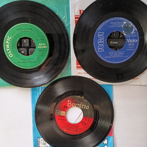 Greek 45rpm records used, pack of 3, pop