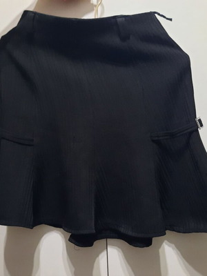 Girls' skirt black like new, size 14 years, 164 cm