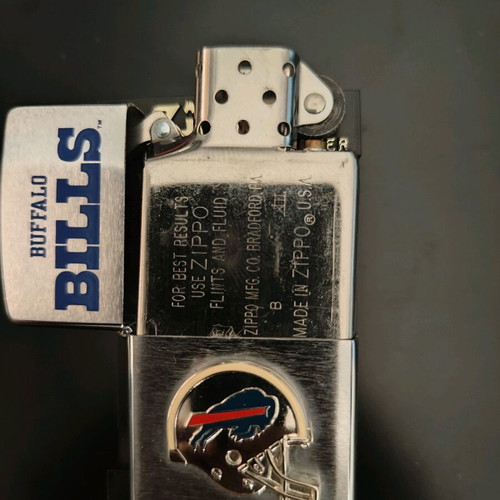 Zippo Buffalo Bills Helmet 1996 lighter new