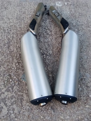 Suzuki V-Storm 1000 exhaust silencers, model 2005-06, genuine, pair