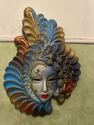 Ceramic mask from Venice like new, decorative wall art