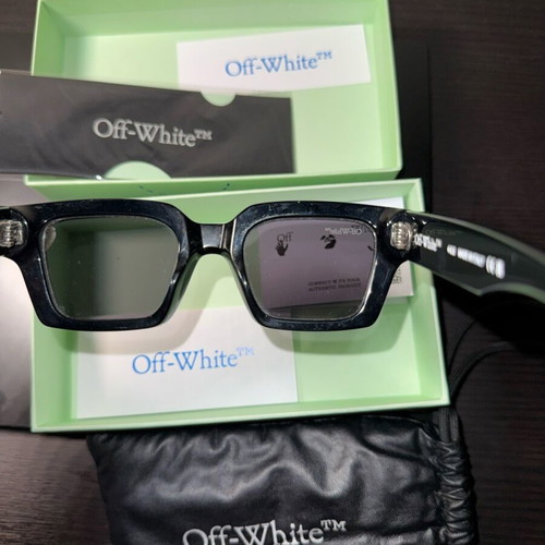 Off-White Virgil Abloh sunglasses like new, black