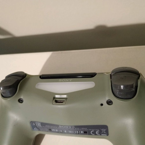 Sony PlayStation 4 PS4 DualShock wireless controller green camouflage like new