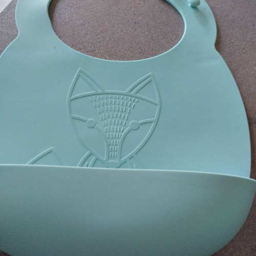 Dr Brown's baby bib with food catcher