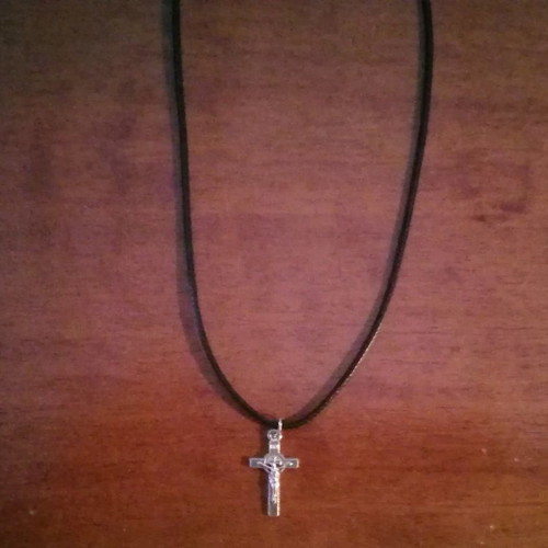 Leather pendant necklace cross new