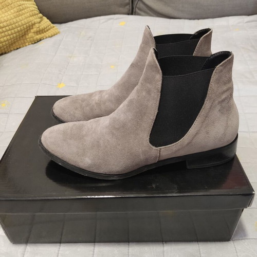 Privee women's low Chelsea boots used, suede, size 38 gray