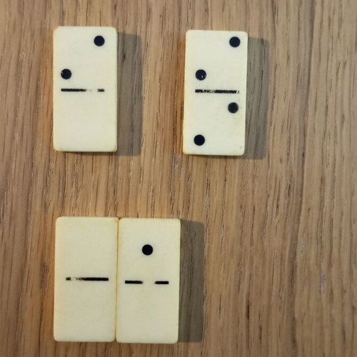 Spare pieces from Doureios "Domino" board game used