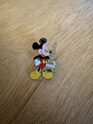 Disney Mickey Mouse Paris Pin σαν καινούργιο, συλλεκτική καρφίτσα Πύργος του Άιφελ