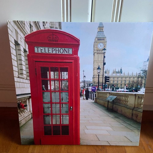 Square Frame like new, canvas on wood