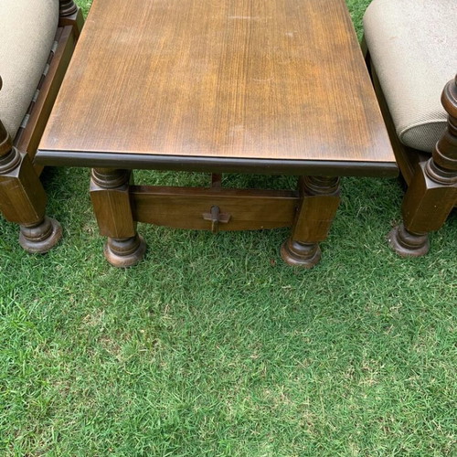 Table with two chairs like new, solid wood