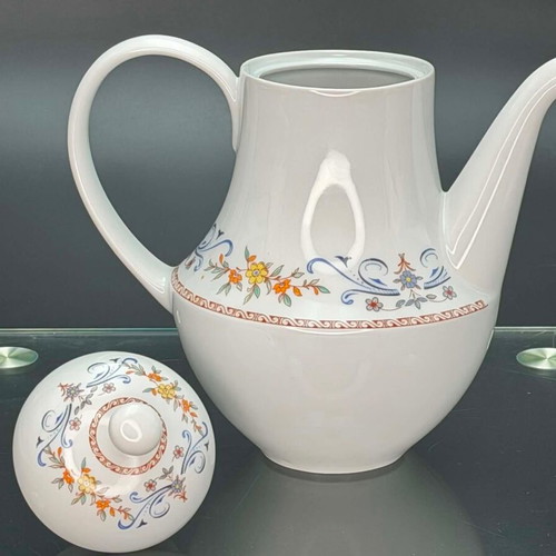 Vintage Ionia Porcelain Teapot like new, height 21 cm