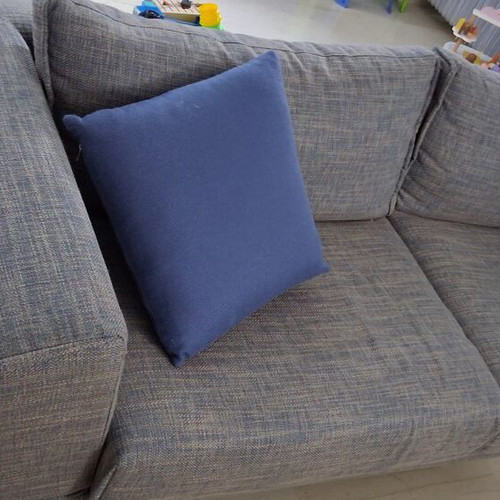 Porcelana three-seater sofa, 2.30x1.00 m