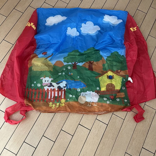 Children's Farm Play Tent like new, 95x72x102 cm