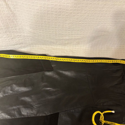 Leather skirt small size like new, black