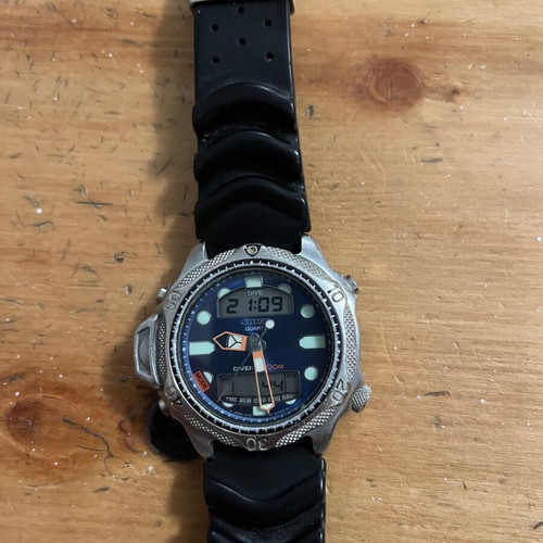 Citizen Promaster Divers JP-1010 watch with blue dial