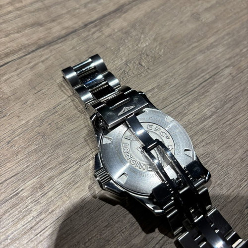 Longines Conquest Quartz 44mm like new, silver men's watch