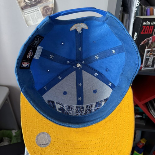 Vintage Adidas Originals NBA Oklahoma City Thunder Snapback cap near mint