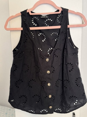 Stradivarius sleeveless vest black, like new, size S