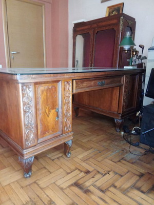 Antique Solid Wood Office Desk used with Marquetry Decoration