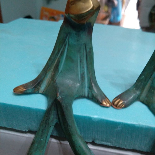 Decorative frog pair heavy metal