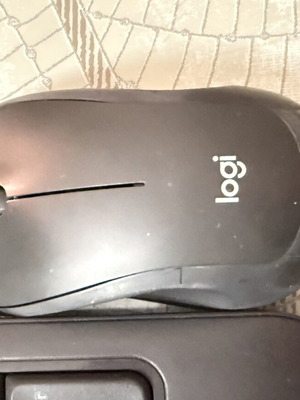 Logitech keyboard and mouse like new