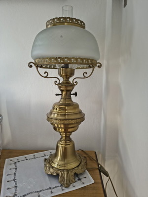 Brass vintage 70's table lamp like new