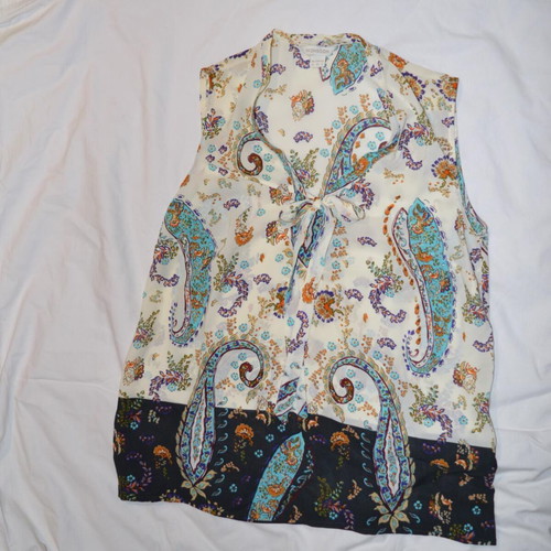 Sleeveless Top – Boho Paisley Print with Front Tie
