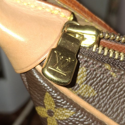 Louis Vuitton Boulogne 30 AS1010 vintage shoulder bag