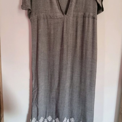 Disu caftan dress like new, small with thin stripe