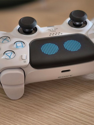 Sony Dualsense ασύρματο χειριστήριο PS5 Astro Bot Edition με GuliKit TMR