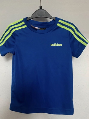 Adidas μπλούζα 5 ετών σε άριστη κατάσταση