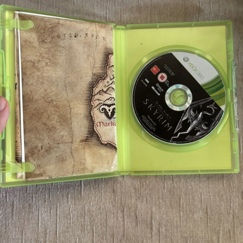 The Elder Scrolls V Skyrim Xbox 360 game, English