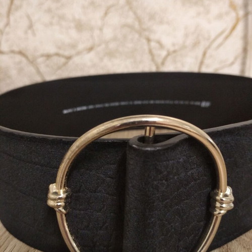 H&M women's wide belt like new, black with gold buckle