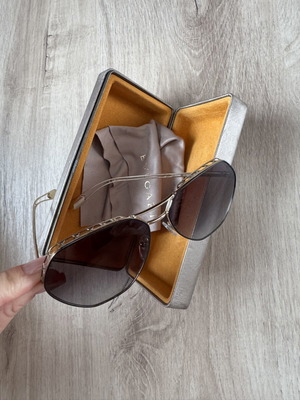 Bvlgari sunglasses like new, black