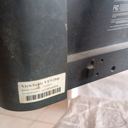 Computer monitor used with cable