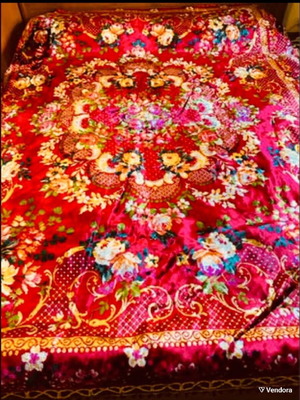 Velvet vintage quilt like new