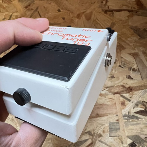 Boss TU-3 chromatic tuner like new for electric guitar and bass