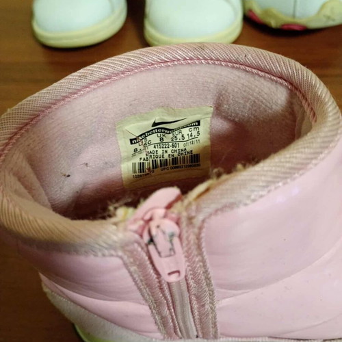Puma kids boots like new, size 25