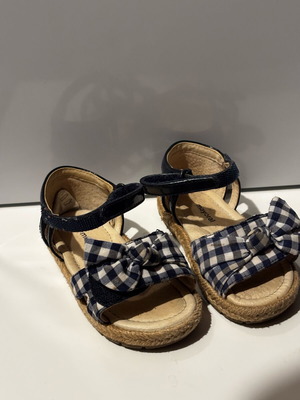 Mayoral children's sandals size 21 like new, navy and white checkered